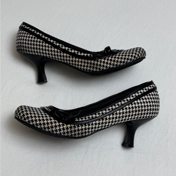 Xhilaration Round Toe Houndstooth Kitten Heels Size 8.5 Dark Academia Preppy - Picture 1 of 16